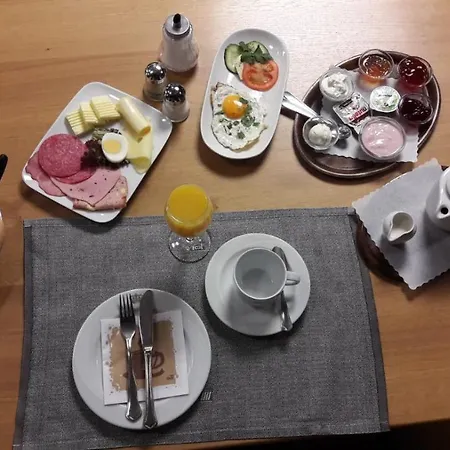 Zur Krone Garni 3* Leidersbach