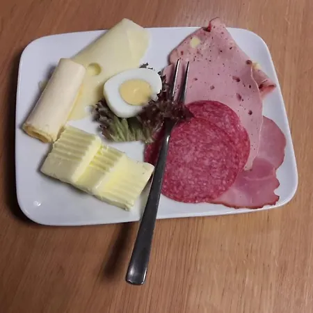 Zur Krone Garni Szálloda Leidersbach