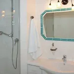 Zur Krone Garni Ξενοδοχείο Leidersbach