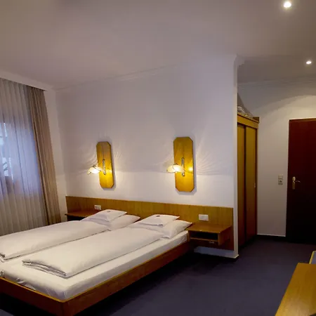 Zur Krone Garni 3* Leidersbach