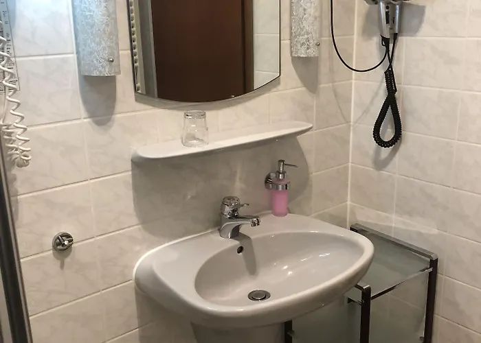Hotel Zur Krone Garni 3*