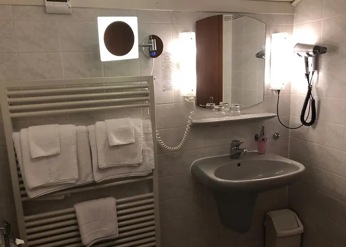 Zur Krone Garni 3* Leidersbach