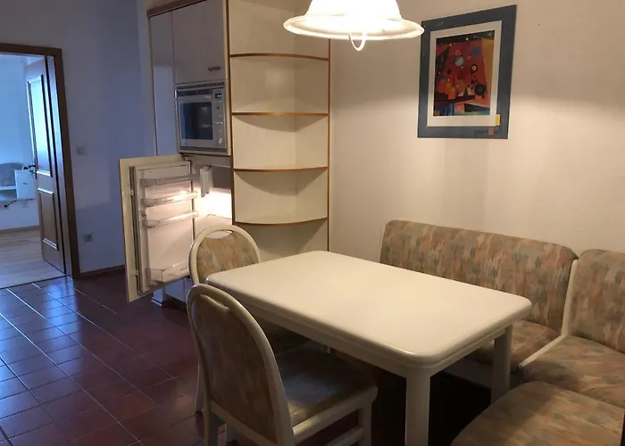 Zur Krone Garni Hotel 3*